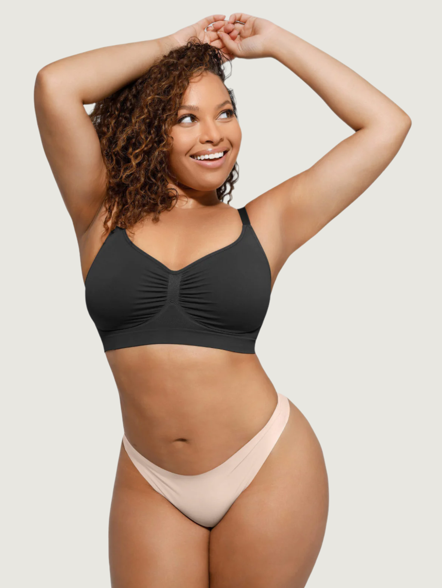 SEAMLESS SUPPORTIVE BRA