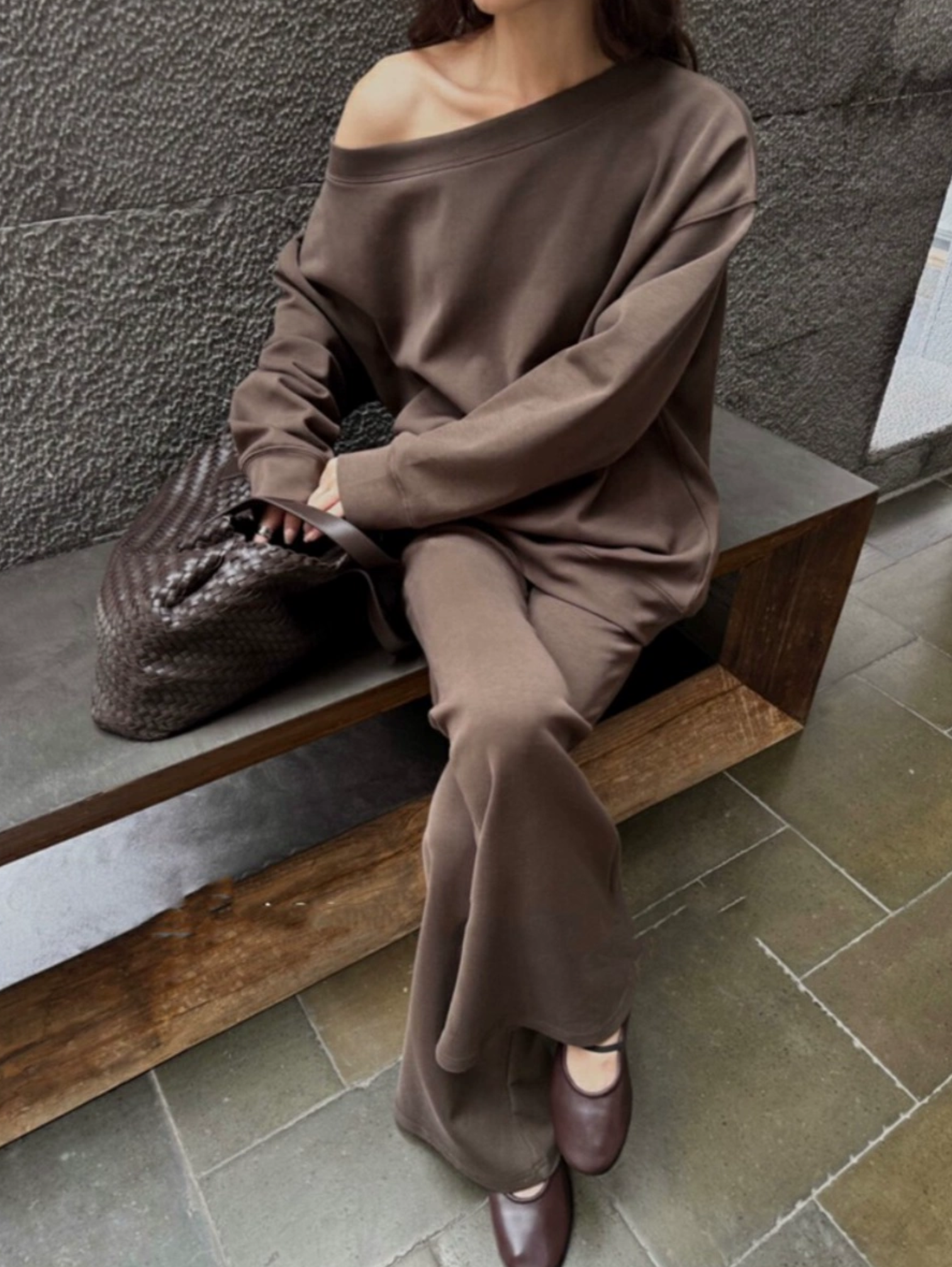 OFF-SHOULDER TOP & FLARE PANTS SET