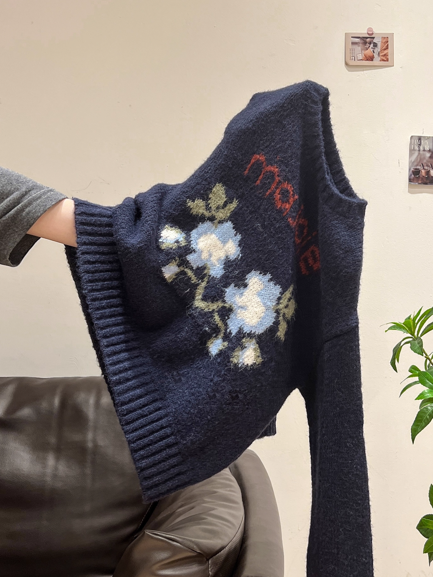 FLORAL EMBROIDERED WOOL SWEATER