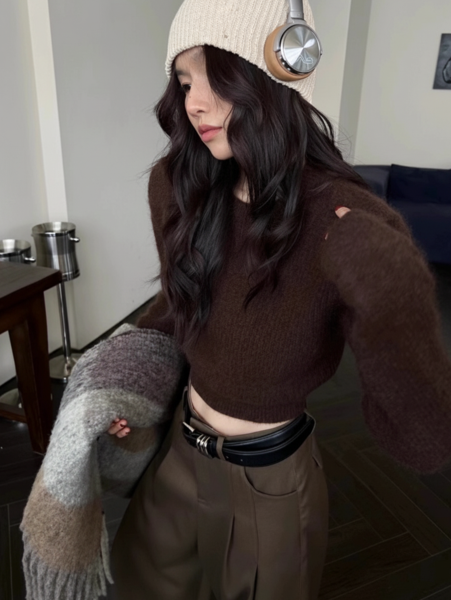 PADDED SHOULDER MOHAIR PULLOVER