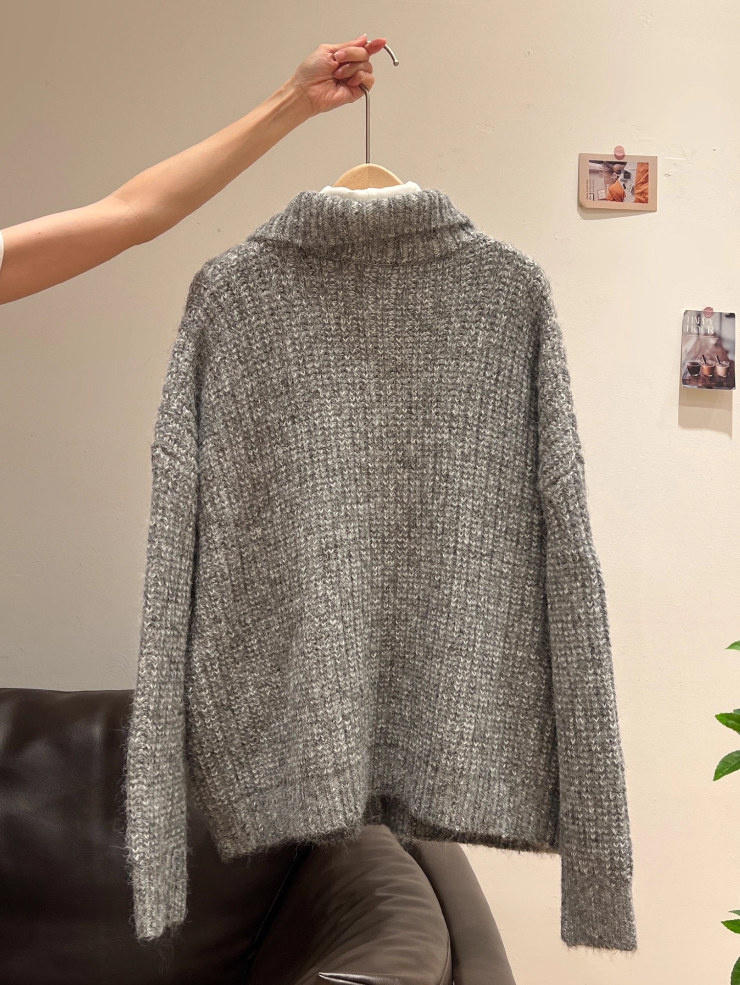 GRAY POCKET COLLAR CARDIGAN