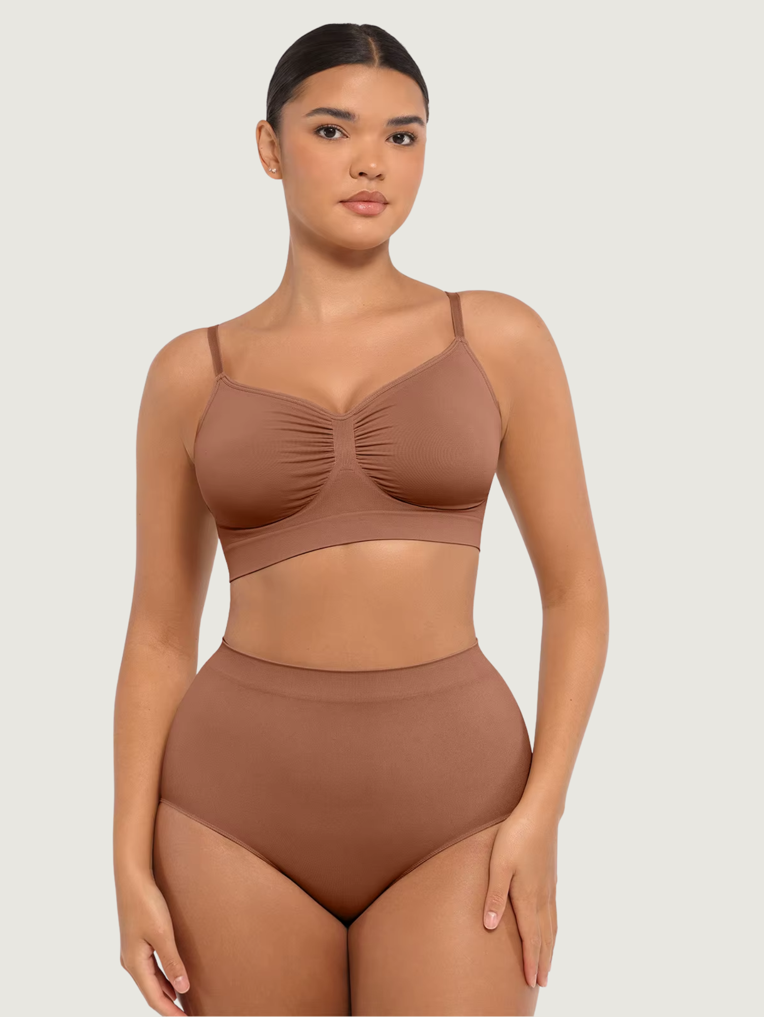 SEAMLESS SUPPORTIVE BRA