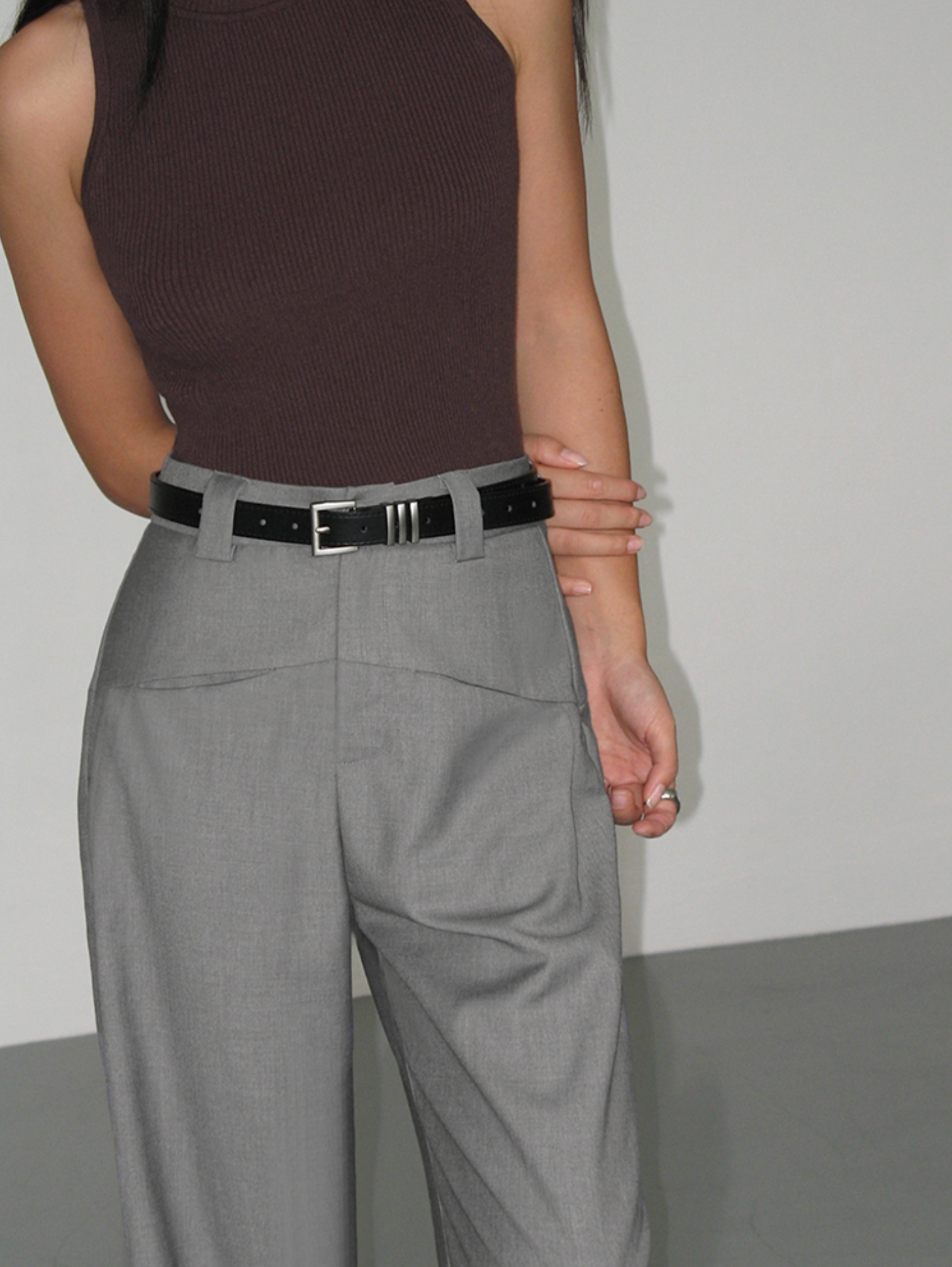 HIGH-WAIST STRAIGHT DRAPEY PANTS