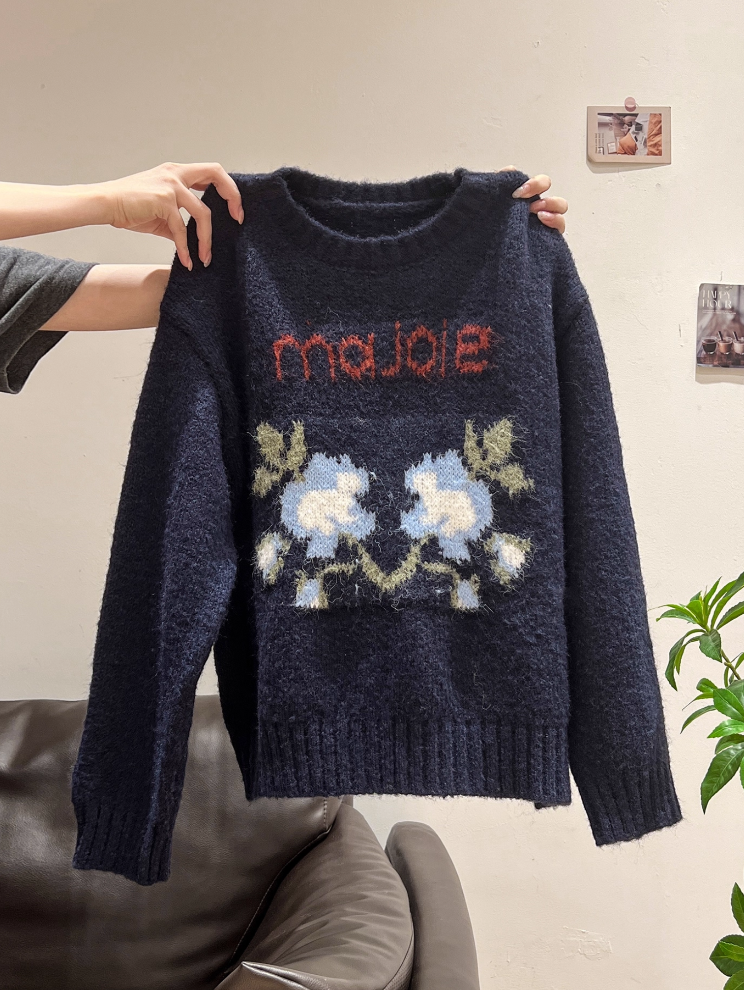 FLORAL EMBROIDERED WOOL SWEATER