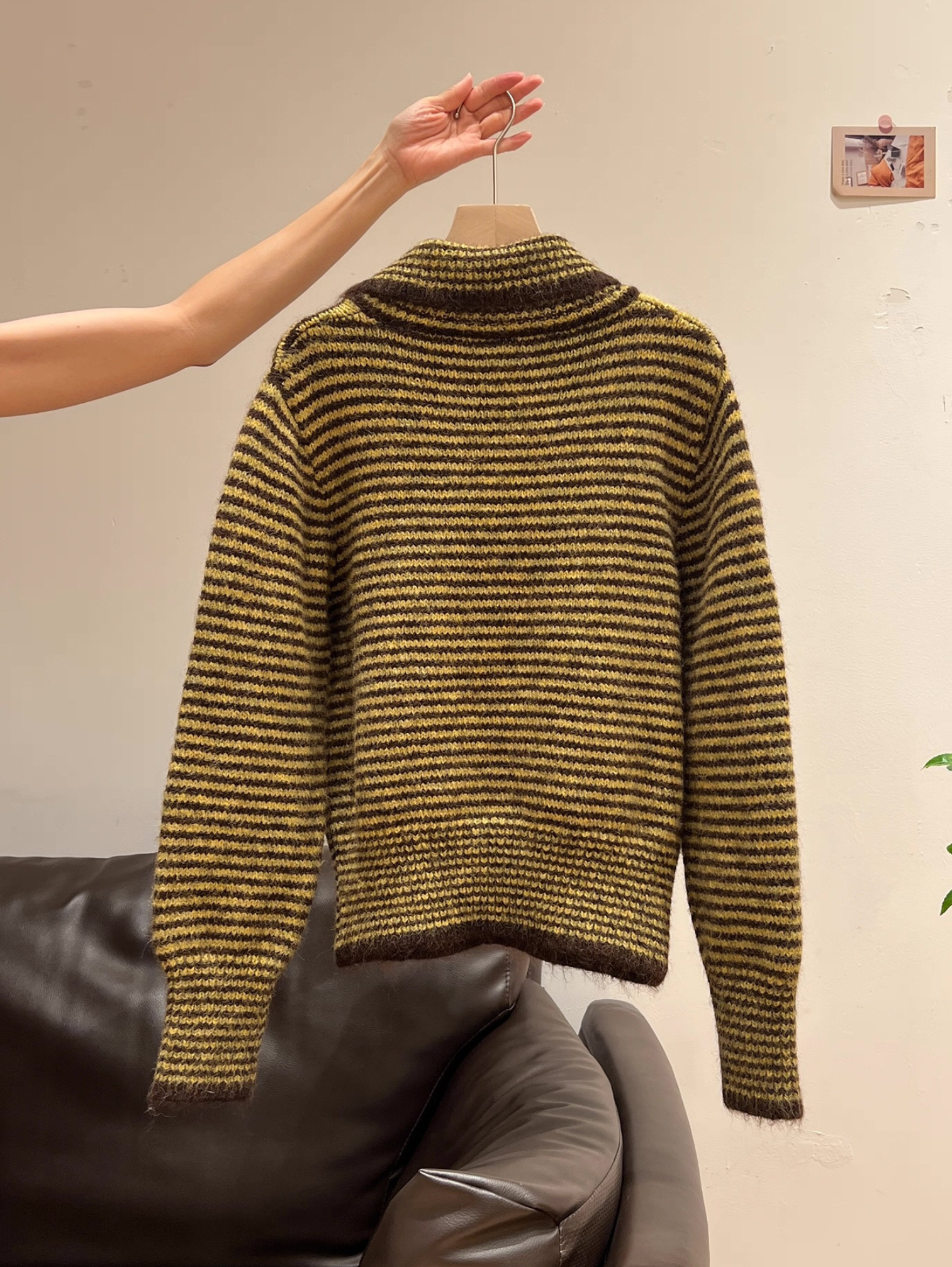 YELLOW TURTLENECK STRIPE COLLAR SWEATER