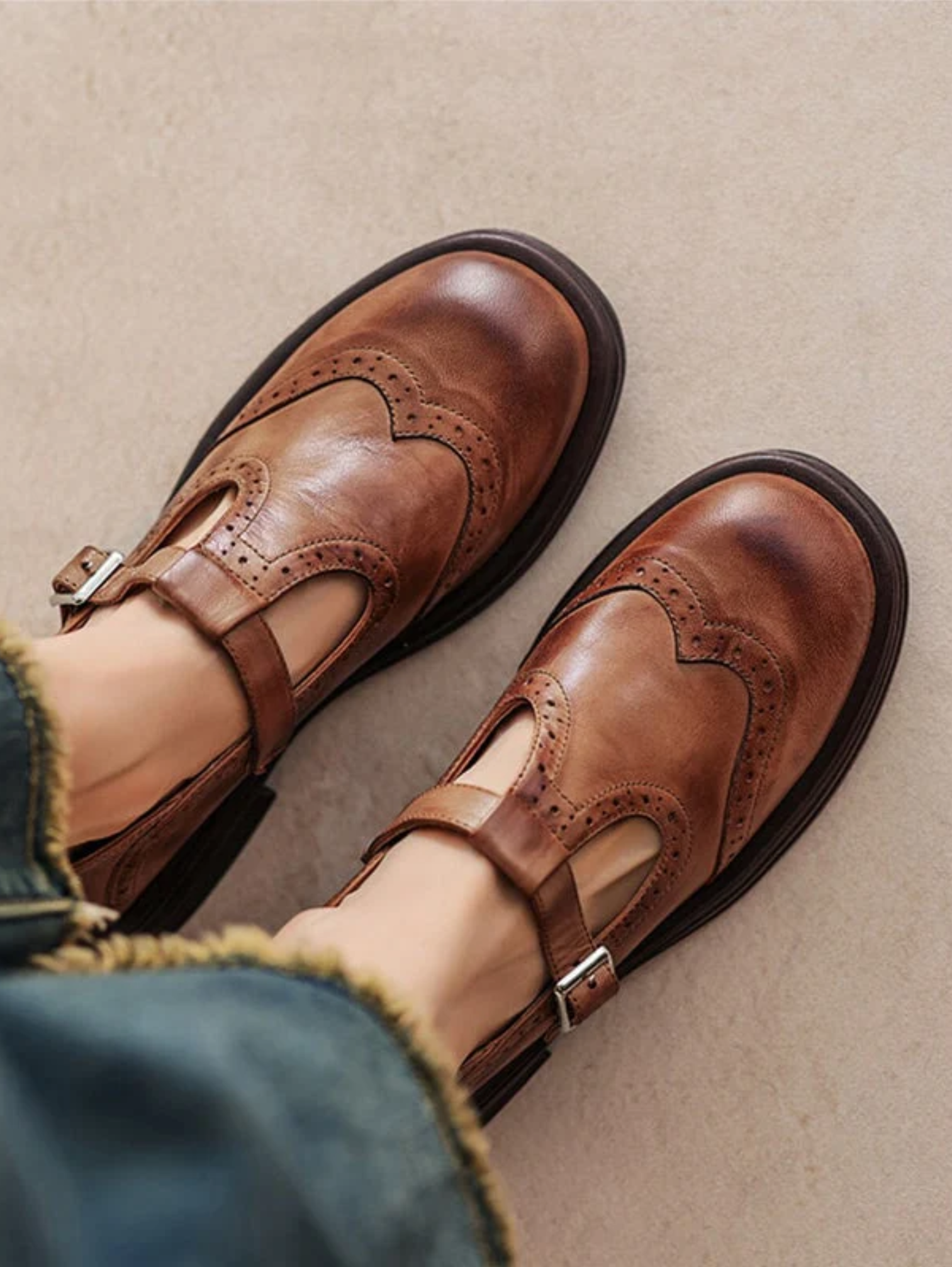 CLASSIC LEATHER LOAFERS