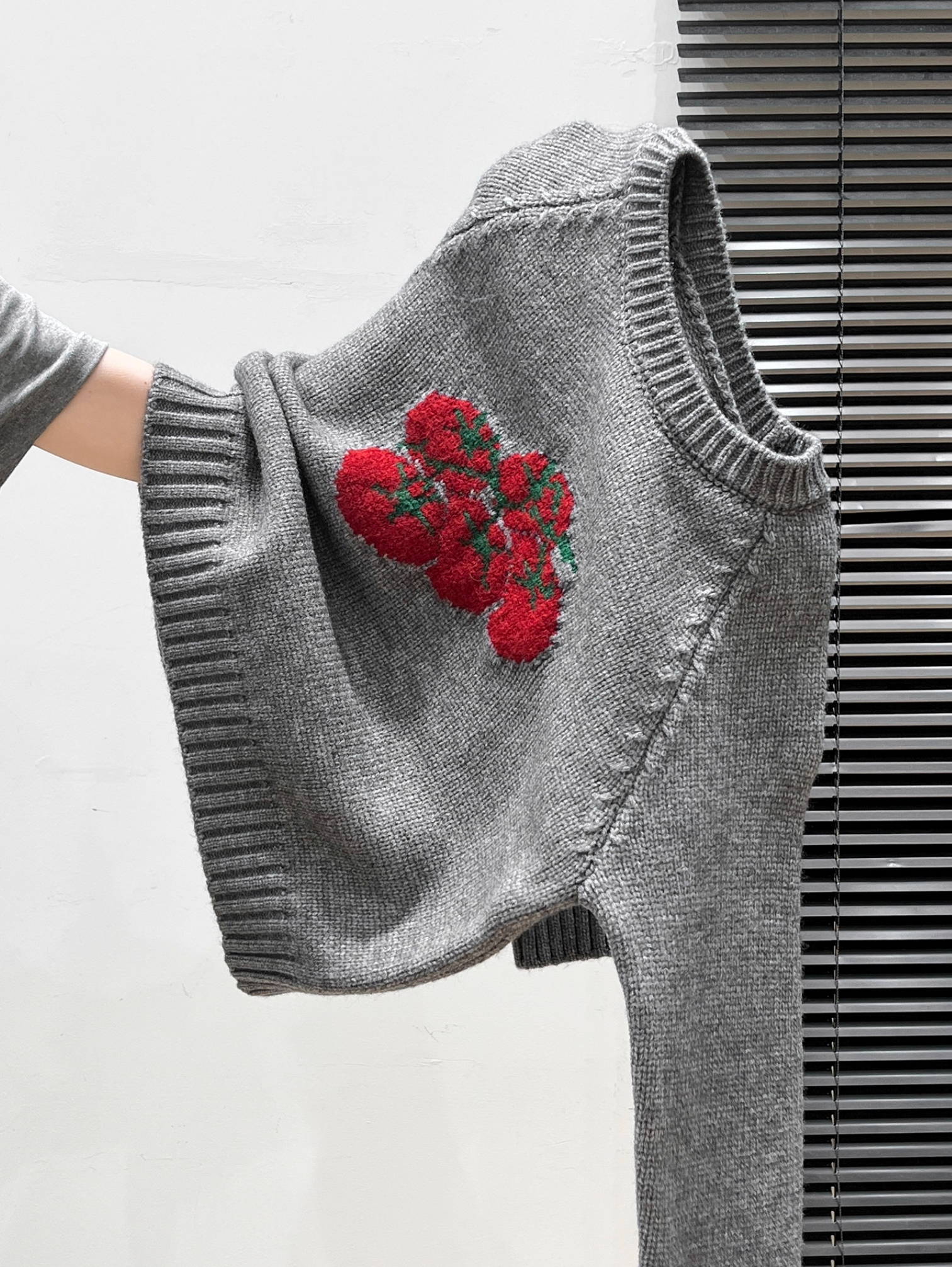 FAIR ISLE TOMATO WOOL SWEATER