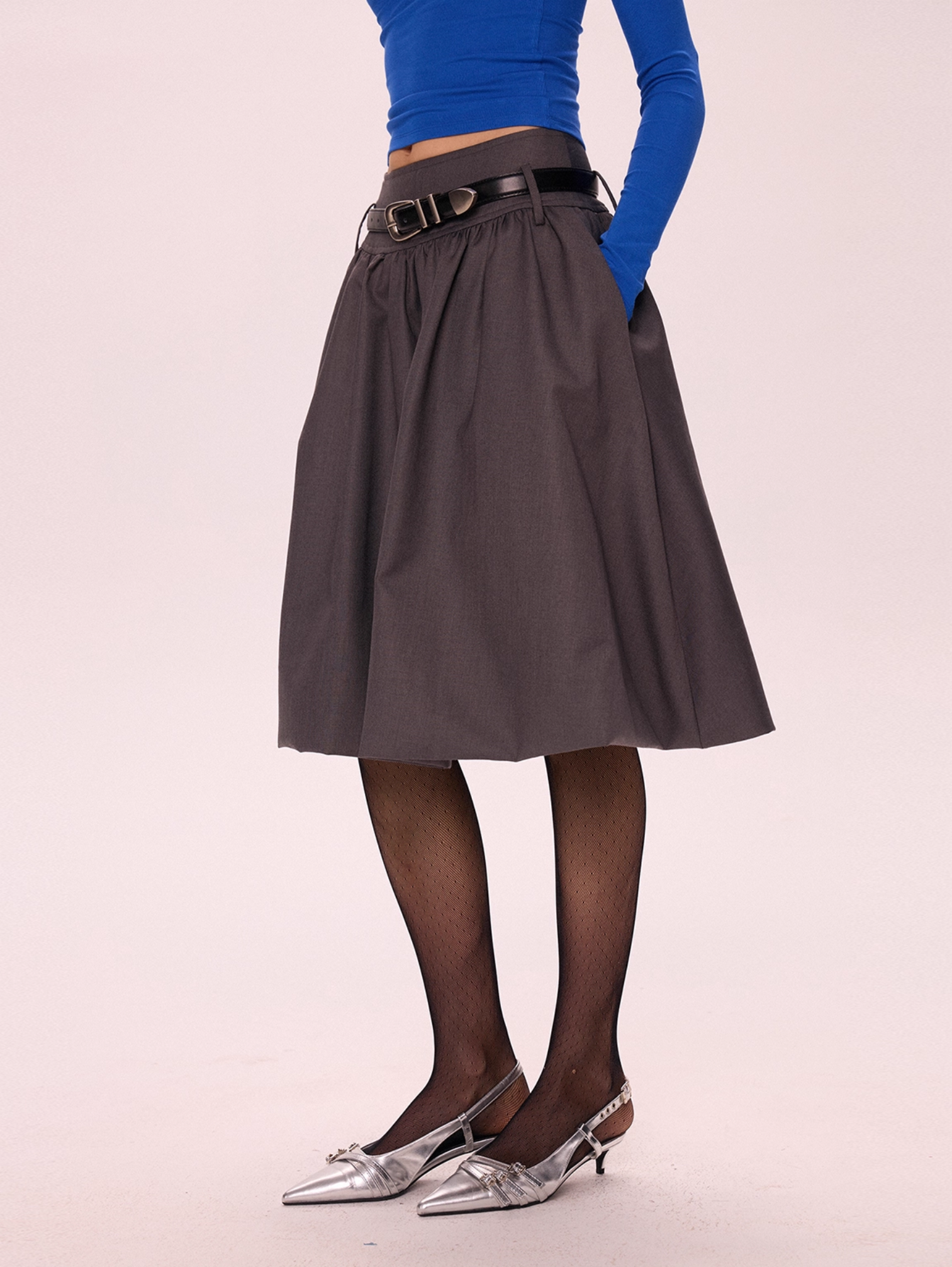 LOW WAIST FLARED PLEATED SKIRT