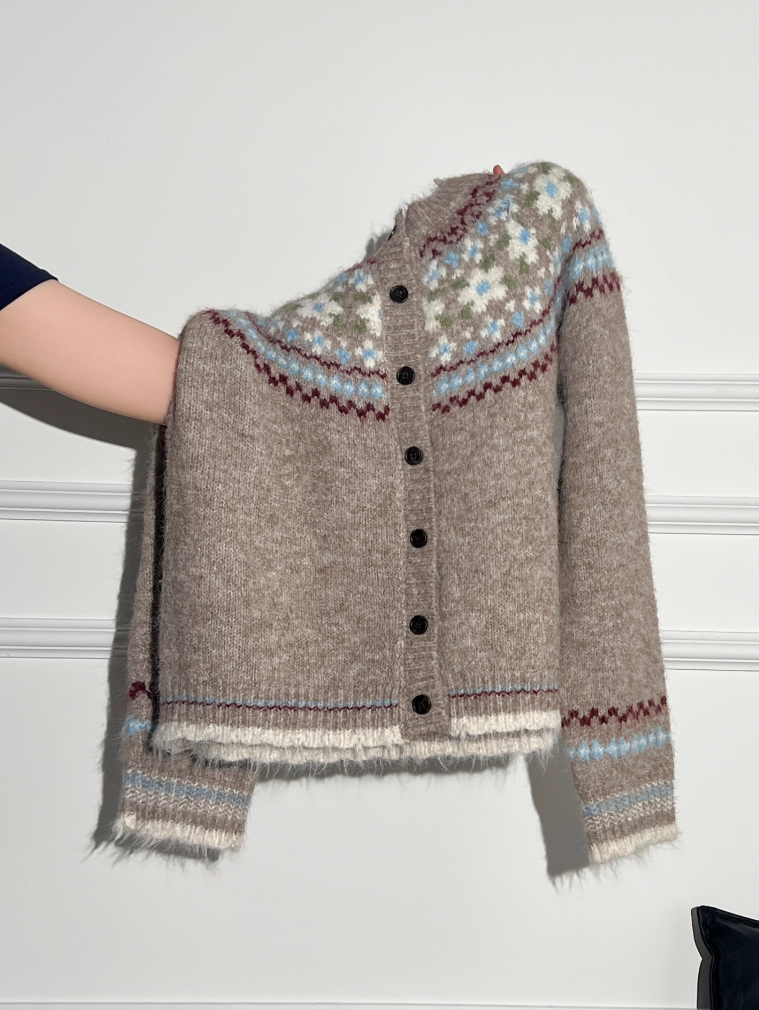 KHAKI ROUND THICK NECK KNIT CARDIGAN