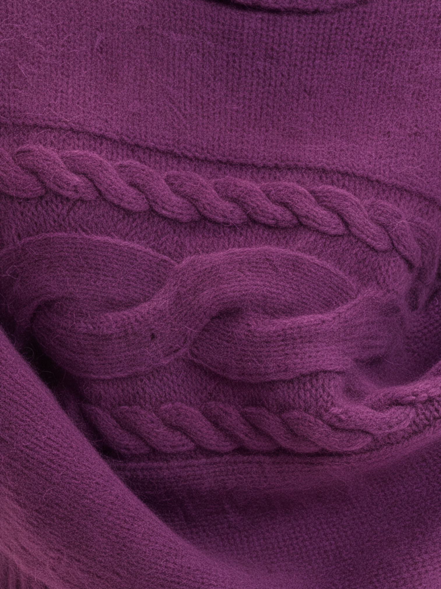 PURPLE TURTLENECK SWEATER