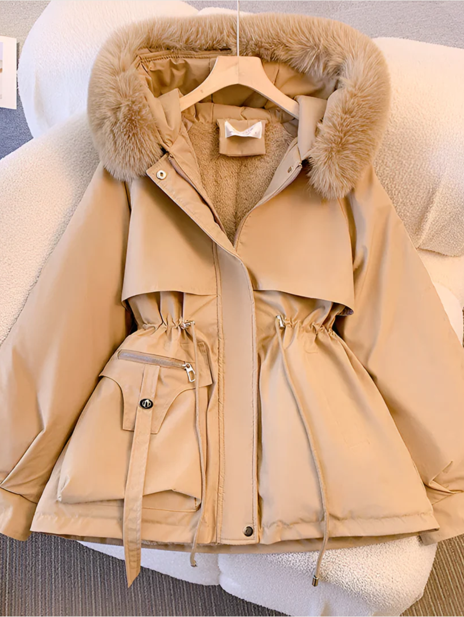 ELEGANT WINTER JACKET