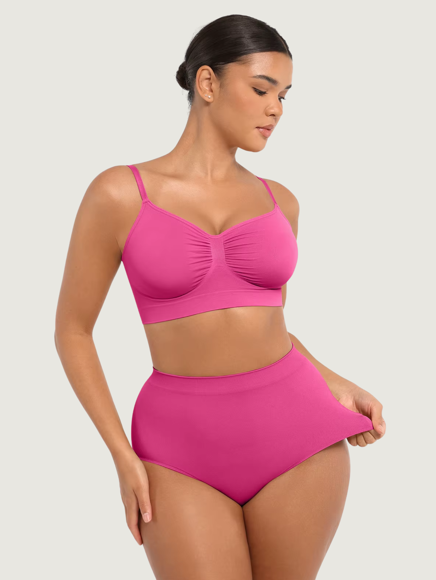 SEAMLESS SUPPORTIVE BRA