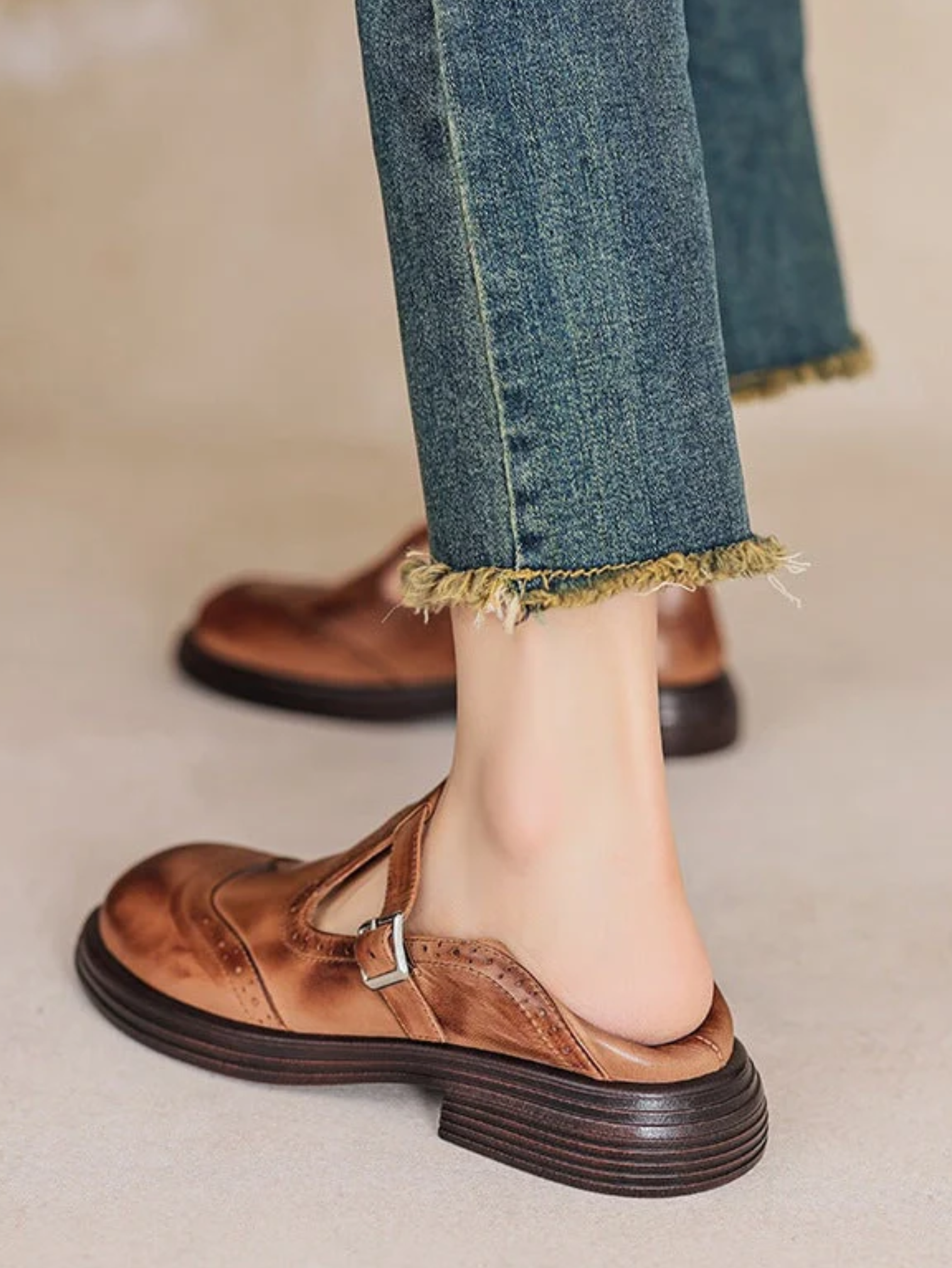 CLASSIC LEATHER LOAFERS