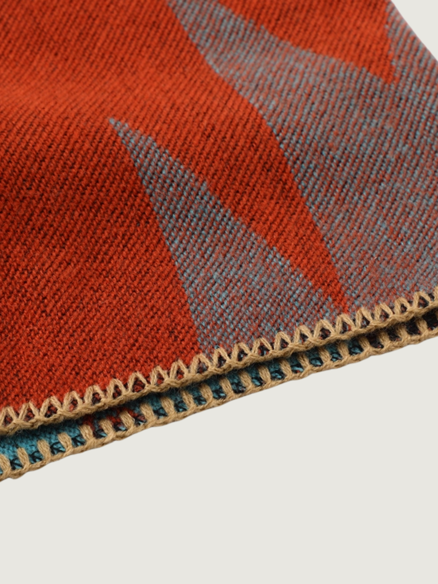 LUXURY ETHNIC STYLE CAPE