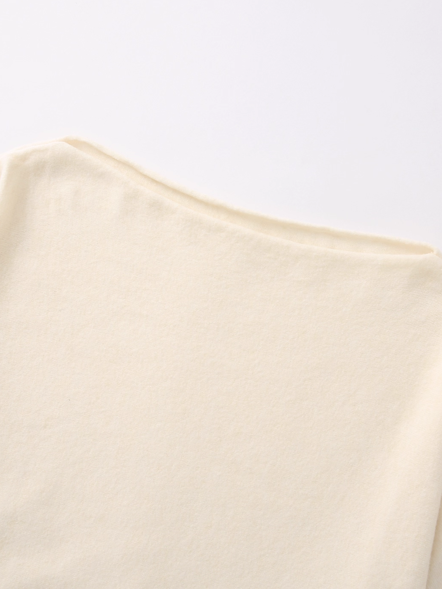 ASYMMETRIC BATWING KNIT SWEATER